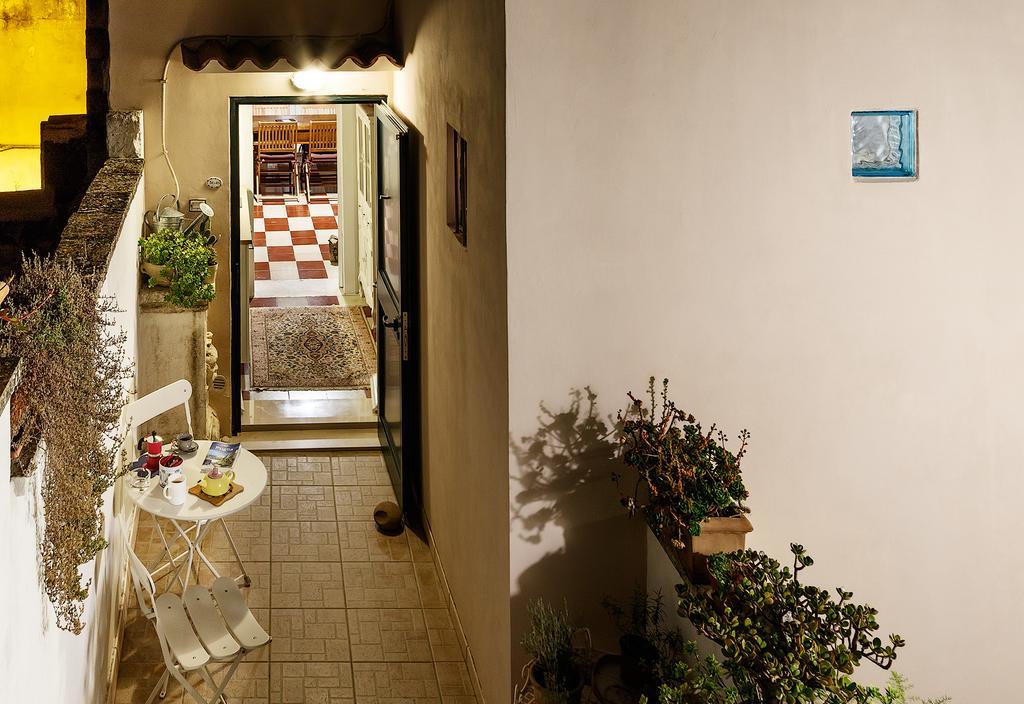 I Templari B&B Self-Contained Brindisi Exteriör bild